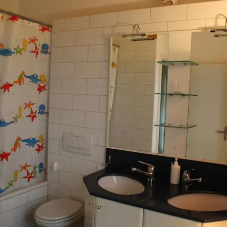 Sleeps 8 Wifi Steffisburg
